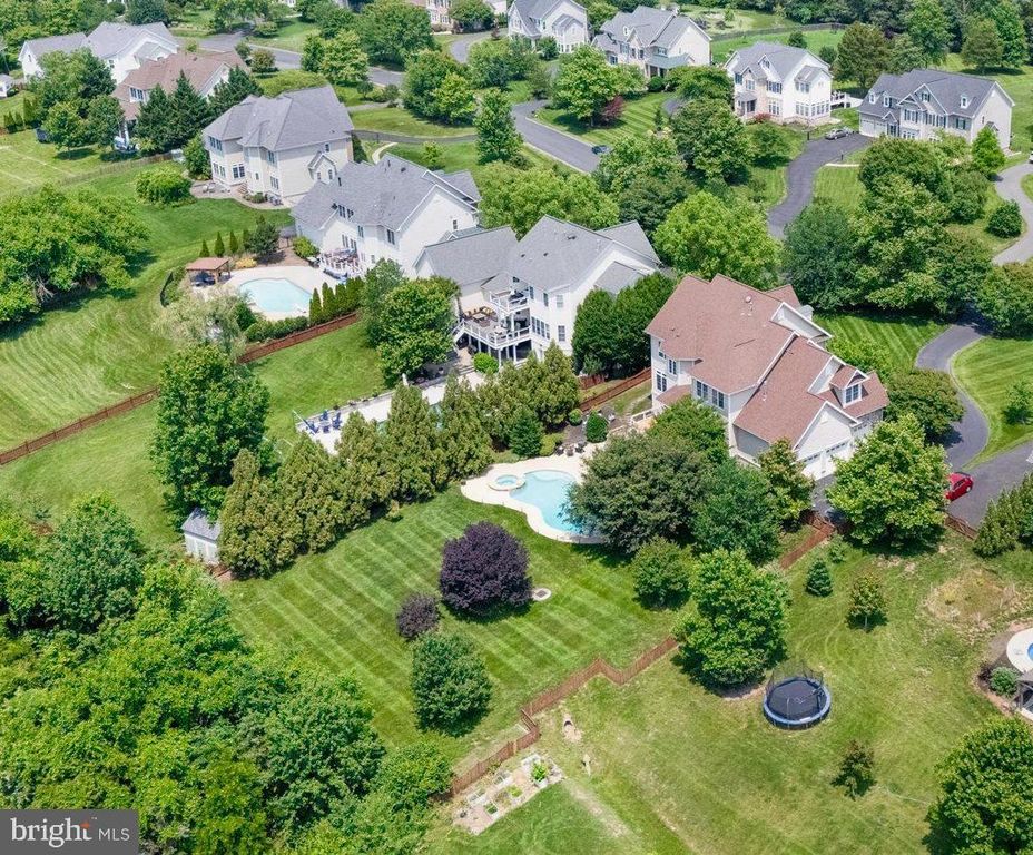 20585 WILD MEADOW CT, Ashburn, VA 20147