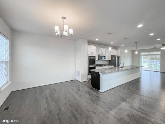 15501 NEWTONMORE LN, Upper Marlboro, MD 20774