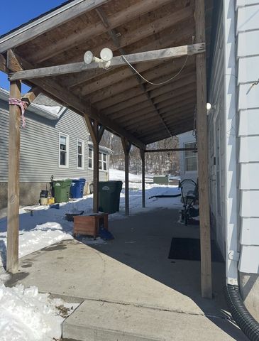 747 1st Avenue, Clinton, IA 52732