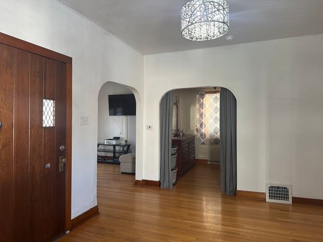 747 1st Avenue, Clinton, IA 52732