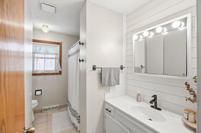 807 12th Street N, Princeton, MN 55371