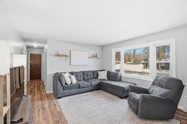 807 12th Street N, Princeton, MN 55371