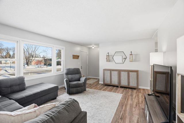 807 12th Street N, Princeton, MN 55371