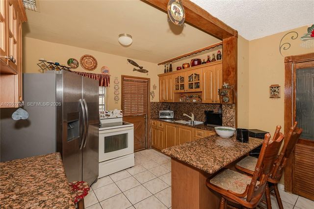225 E 43rd St, Hialeah, FL 33013
