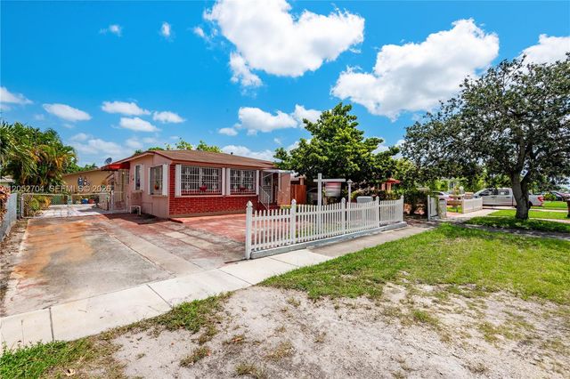 225 E 43rd St, Hialeah, FL 33013