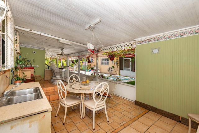 225 E 43rd St, Hialeah, FL 33013