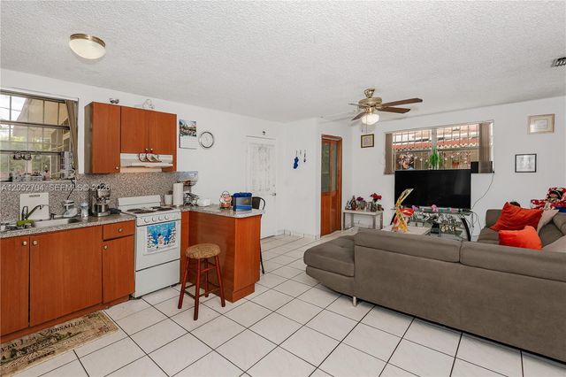 225 E 43rd St, Hialeah, FL 33013