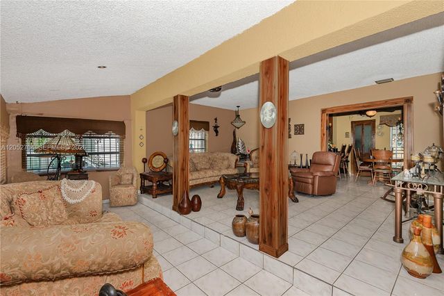 225 E 43rd St, Hialeah, FL 33013