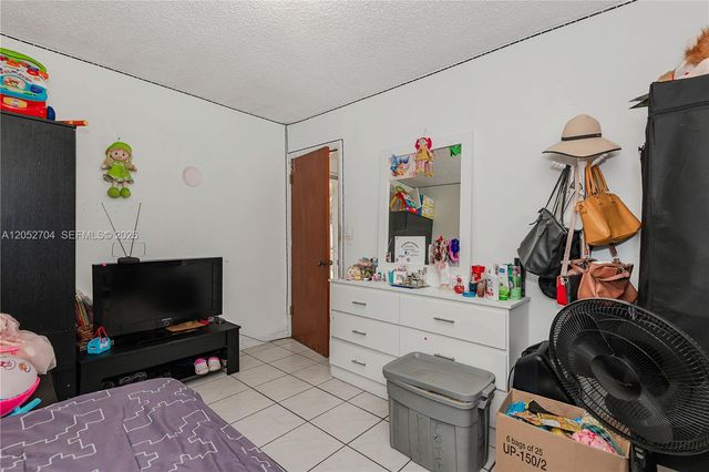 225 E 43rd St, Hialeah, FL 33013