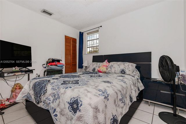 225 E 43rd St, Hialeah, FL 33013