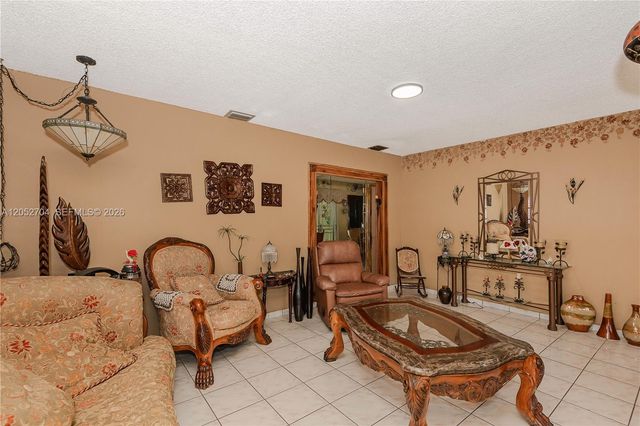225 E 43rd St, Hialeah, FL 33013