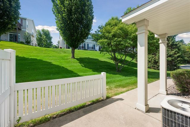868 Princeton Avenue, Shakopee, MN 55379