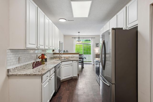 868 Princeton Avenue, Shakopee, MN 55379