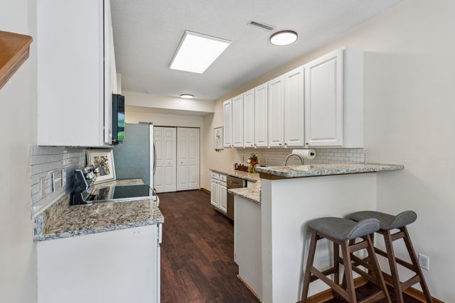 868 Princeton Avenue, Shakopee, MN 55379