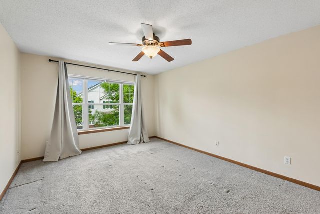 868 Princeton Avenue, Shakopee, MN 55379