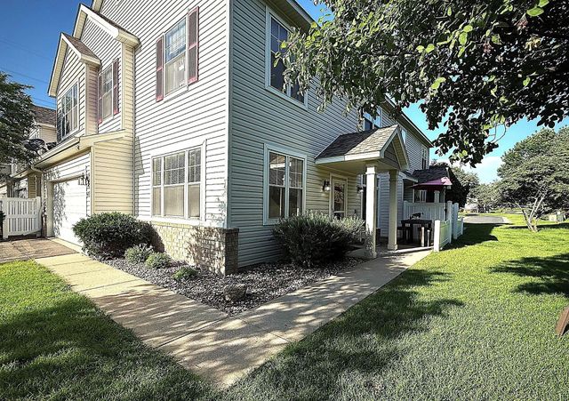 868 Princeton Avenue, Shakopee, MN 55379