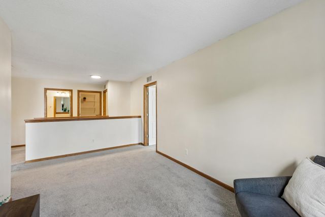 868 Princeton Avenue, Shakopee, MN 55379