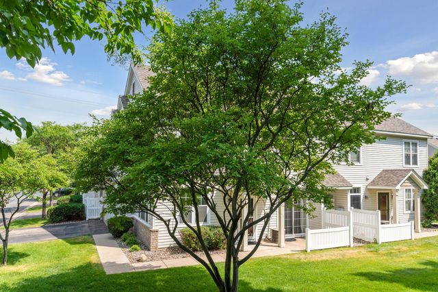 868 Princeton Avenue, Shakopee, MN 55379