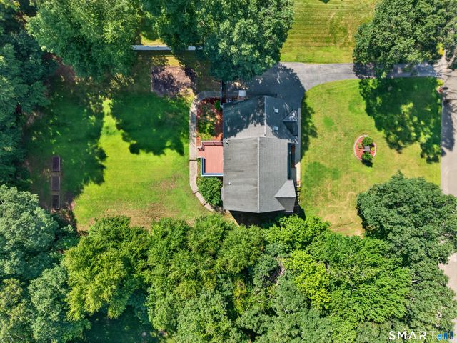 39 Cardinal Road, East Lyme, CT 06333