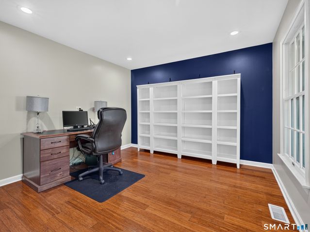 39 Cardinal Road, East Lyme, CT 06333