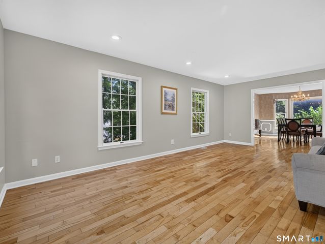 39 Cardinal Road, East Lyme, CT 06333