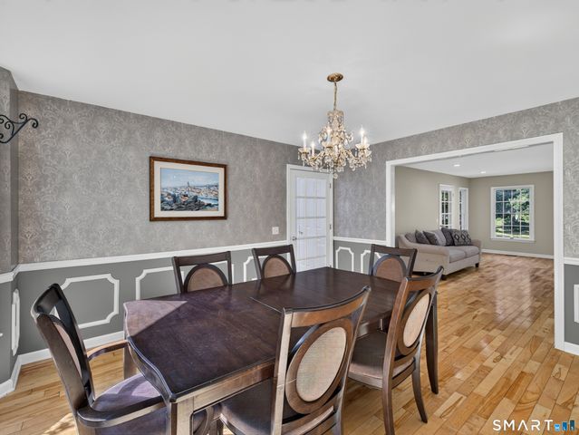 39 Cardinal Road, East Lyme, CT 06333