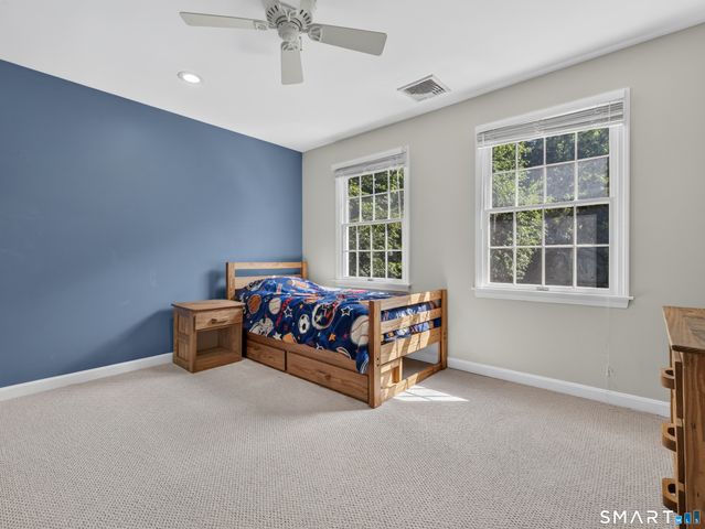 39 Cardinal Road, East Lyme, CT 06333