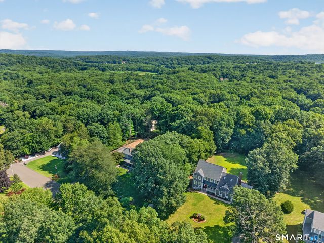 39 Cardinal Road, East Lyme, CT 06333