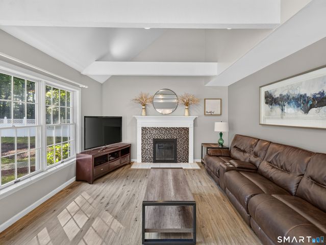 39 Cardinal Road, East Lyme, CT 06333