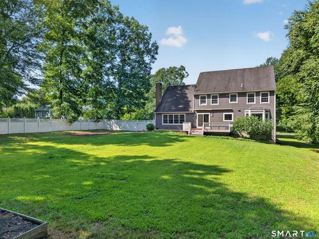 39 Cardinal Road, East Lyme, CT 06333