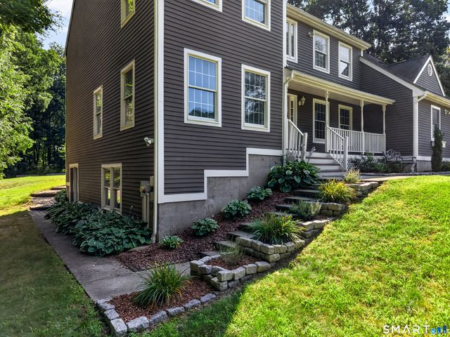 39 Cardinal Road, East Lyme, CT 06333