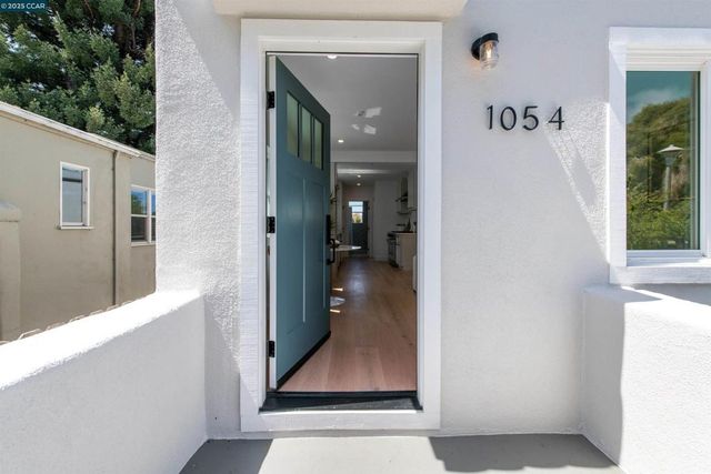 1054 Masonic Ave., Albany, CA 94706