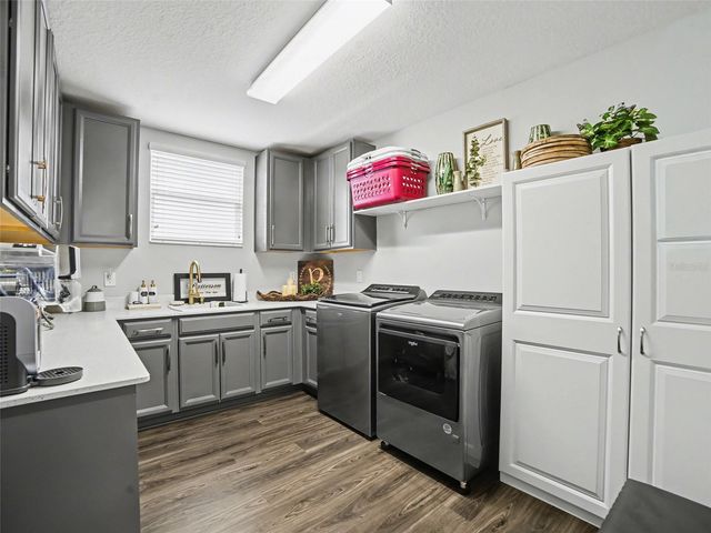 5215 WISHING ARCH DRIVE, Apollo Beach, FL 33572