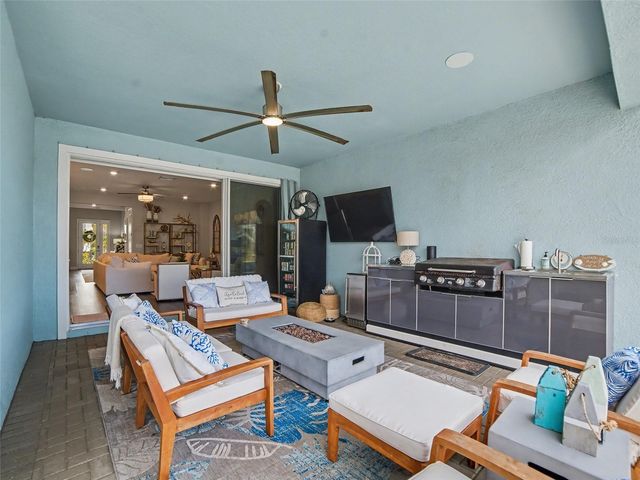 5215 WISHING ARCH DRIVE, Apollo Beach, FL 33572