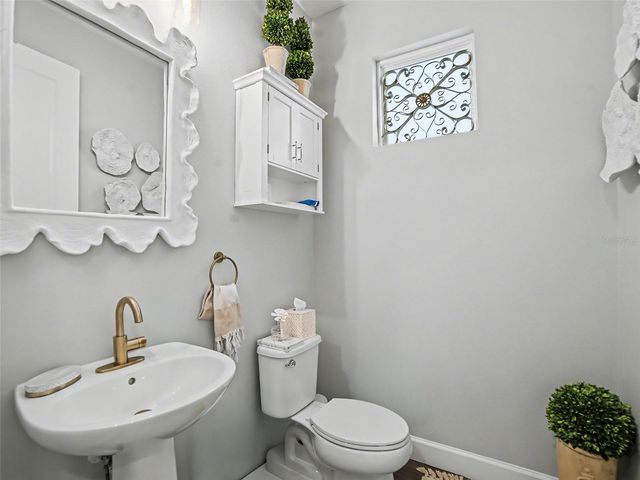 5215 WISHING ARCH DRIVE, Apollo Beach, FL 33572