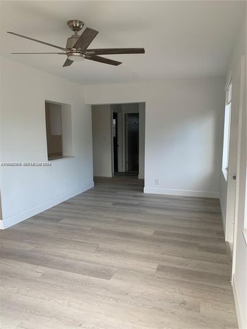 227 SE 7th St, Dania Beach, FL 33004