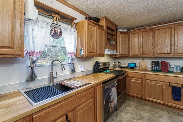 5199 Fires Creek Road, Hayesville, NC 28904