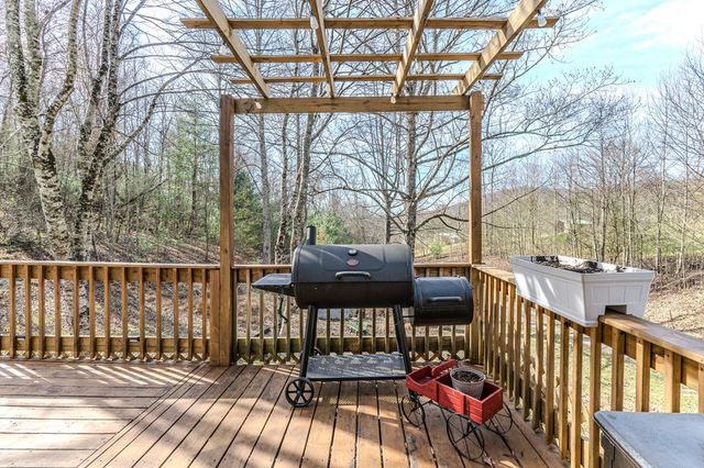 5199 Fires Creek Road, Hayesville, NC 28904
