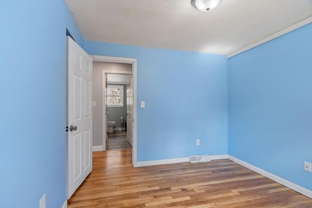 20 Meadowview Road, Georgetown, MA 01833