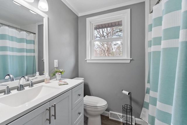 20 Meadowview Road, Georgetown, MA 01833