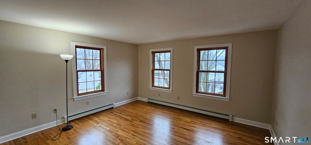 87 Main Street, Deep River, CT 06417