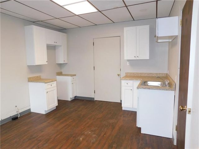 118 S Pittsburgh Street, Connellsville, PA 15425