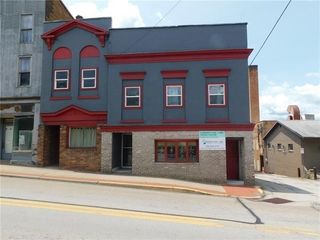 118 S Pittsburgh Street, Connellsville, PA 15425
