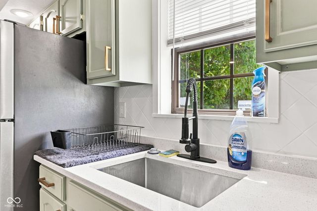 5979 S Randolph Street, Indianapolis, IN 46227