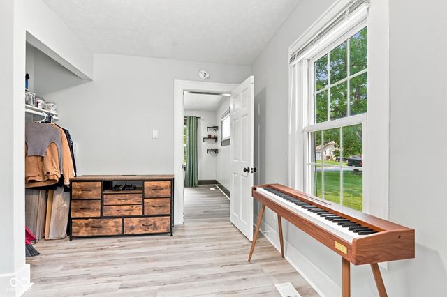 5979 S Randolph Street, Indianapolis, IN 46227
