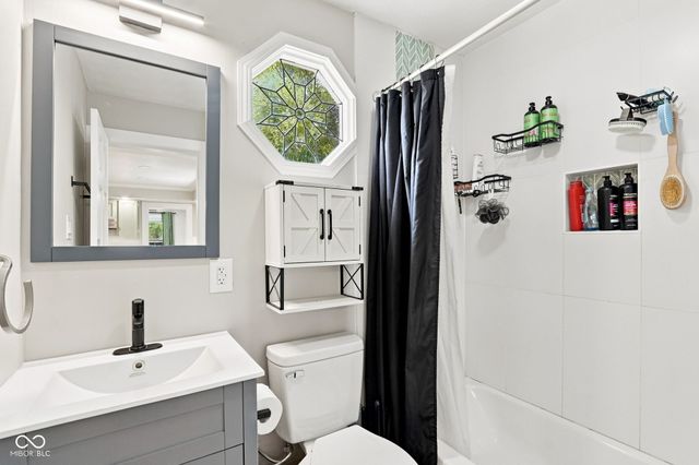 5979 S Randolph Street, Indianapolis, IN 46227