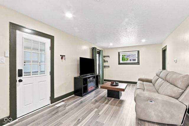 5979 S Randolph Street, Indianapolis, IN 46227