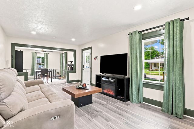 5979 S Randolph Street, Indianapolis, IN 46227