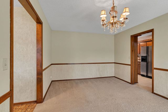 1557 N Caddy Ln, Wichita, KS 67212