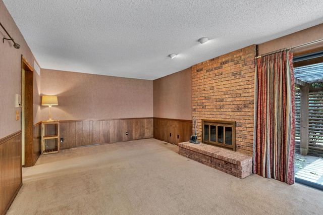 1557 N Caddy Ln, Wichita, KS 67212